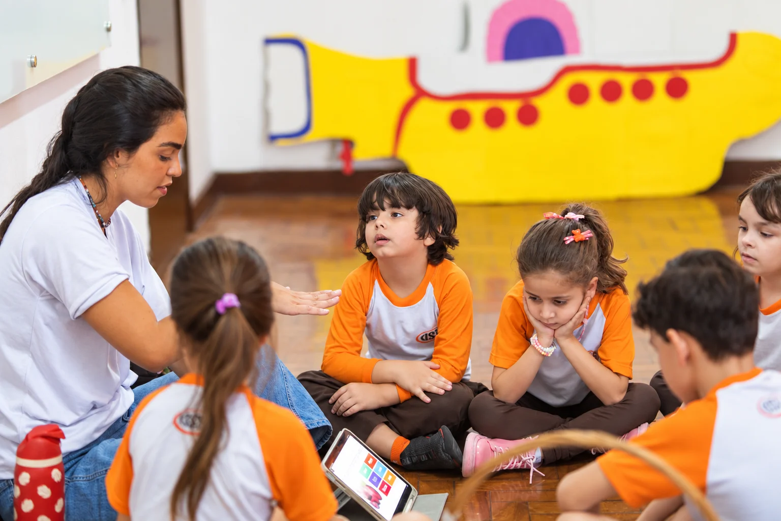 Turma da Educação Infantil em atividade na sala